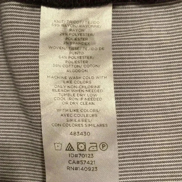 Loft Plus Black Shirt with Black & White Skirt on Back.  Size 20/22. - Picture 5 of 5